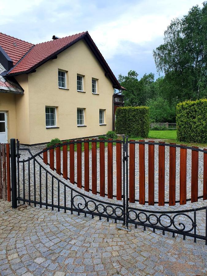 Apartmany Srni U Hlinska هلينسكو المظهر الخارجي الصورة