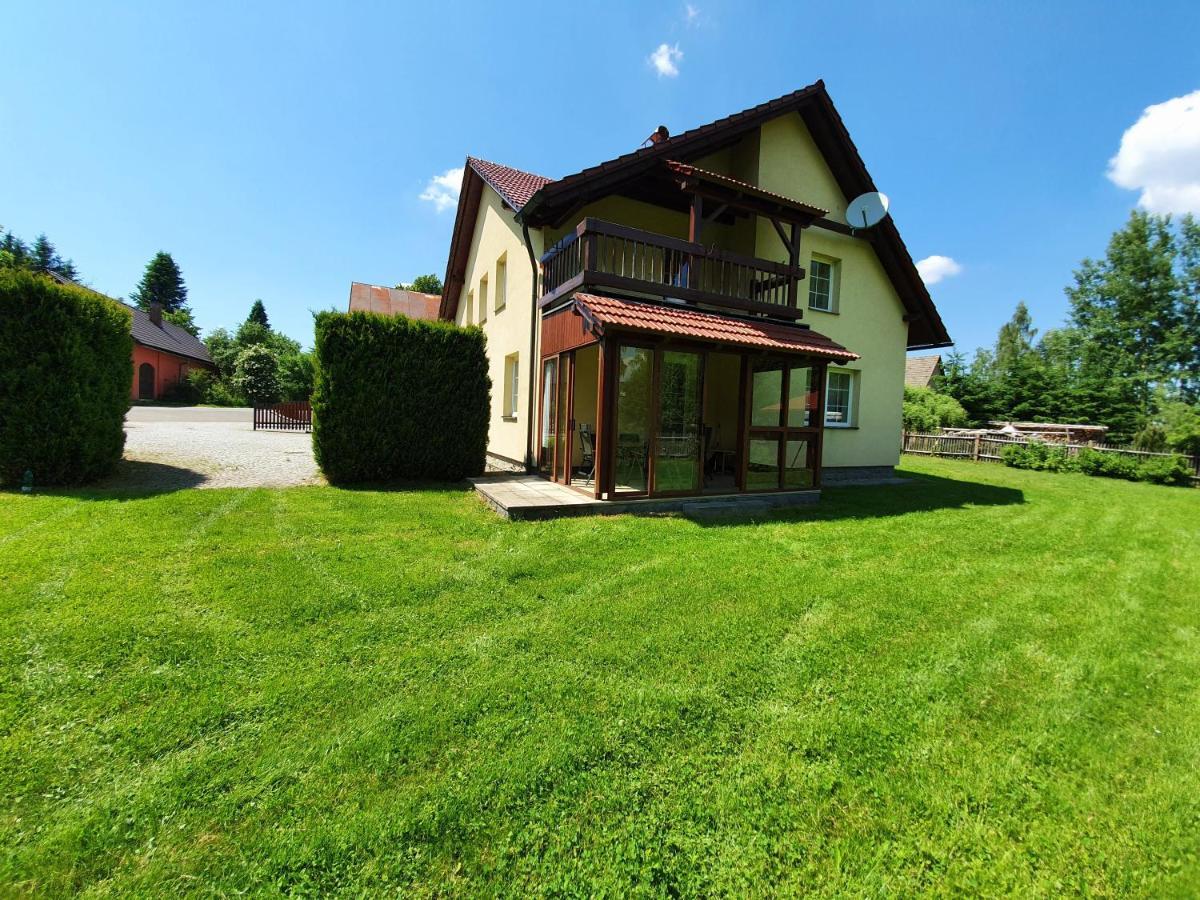 Apartmany Srni U Hlinska هلينسكو المظهر الخارجي الصورة