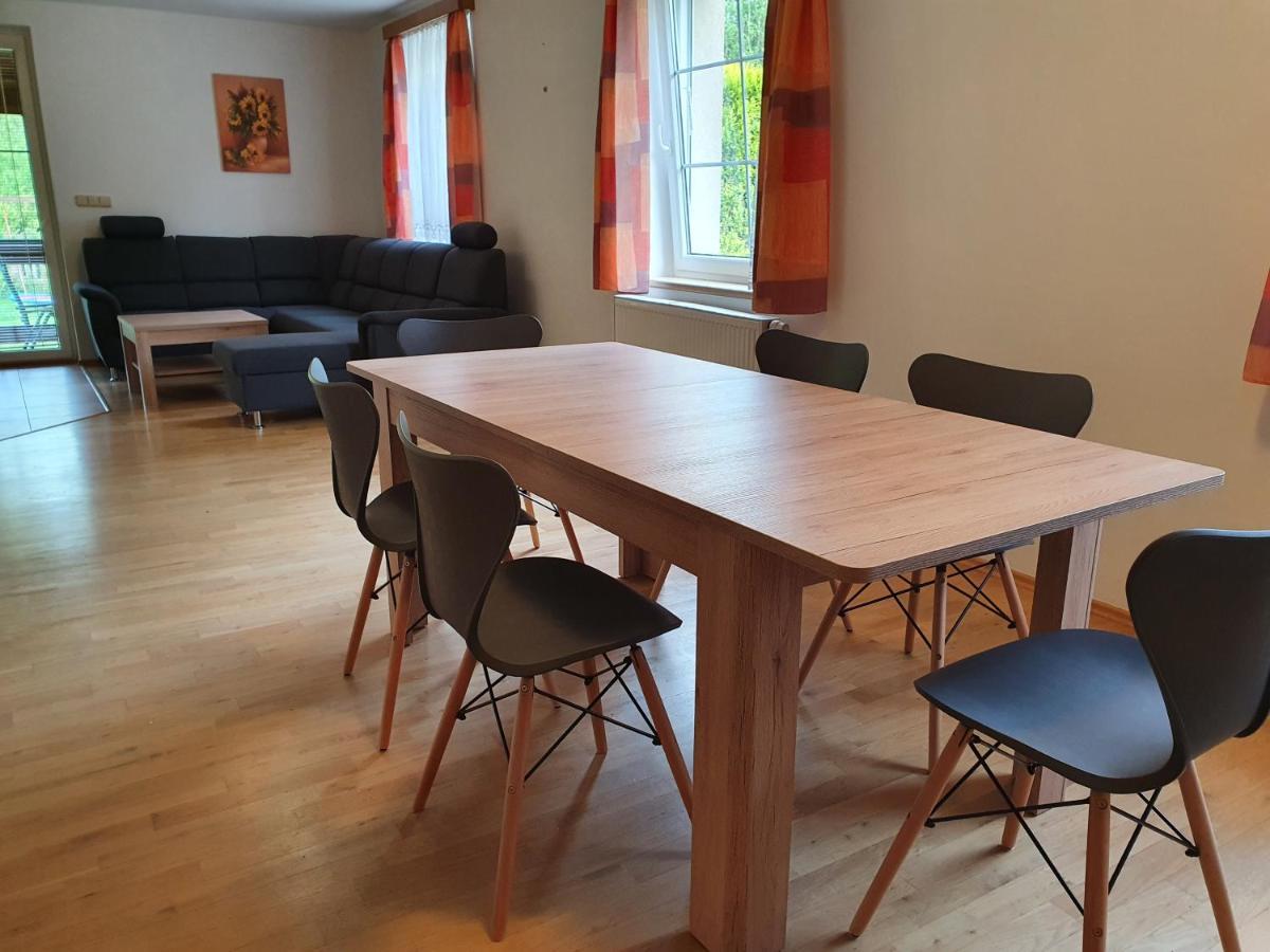 Apartmany Srni U Hlinska هلينسكو المظهر الخارجي الصورة